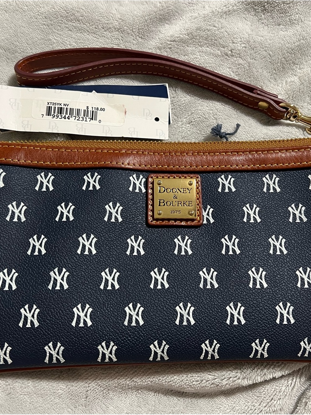 Dooney & Bourke Navy New York Yankees Wristlet